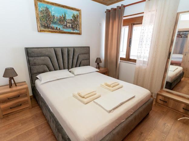 Roel Apartments Sarandë Buitenkant foto
