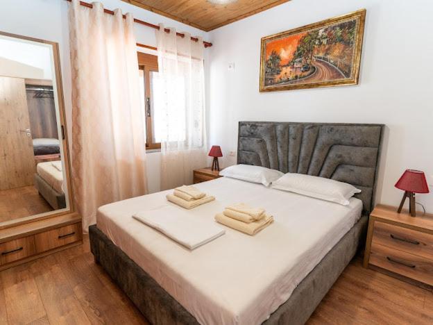 Roel Apartments Sarandë Buitenkant foto