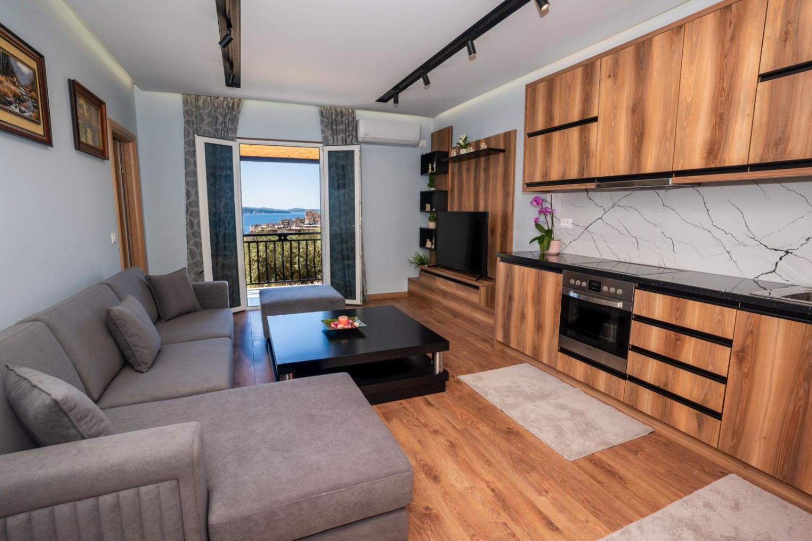 Roel Apartments Sarandë Buitenkant foto