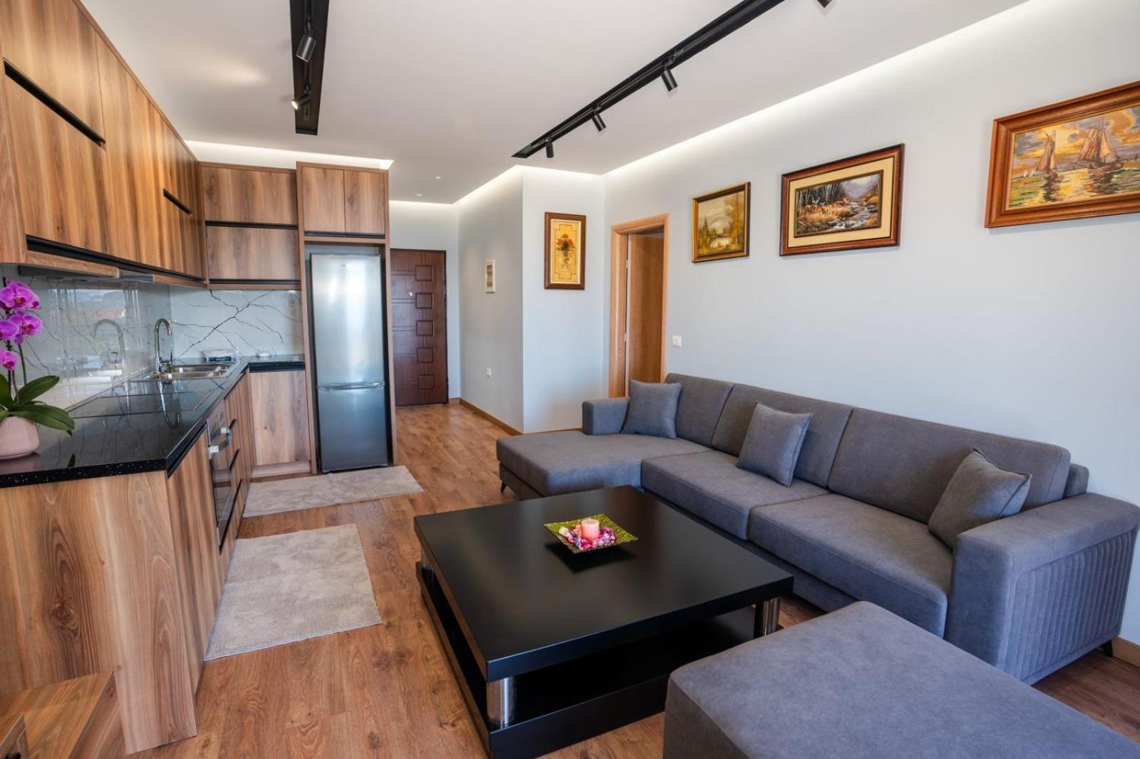 Roel Apartments Sarandë Buitenkant foto