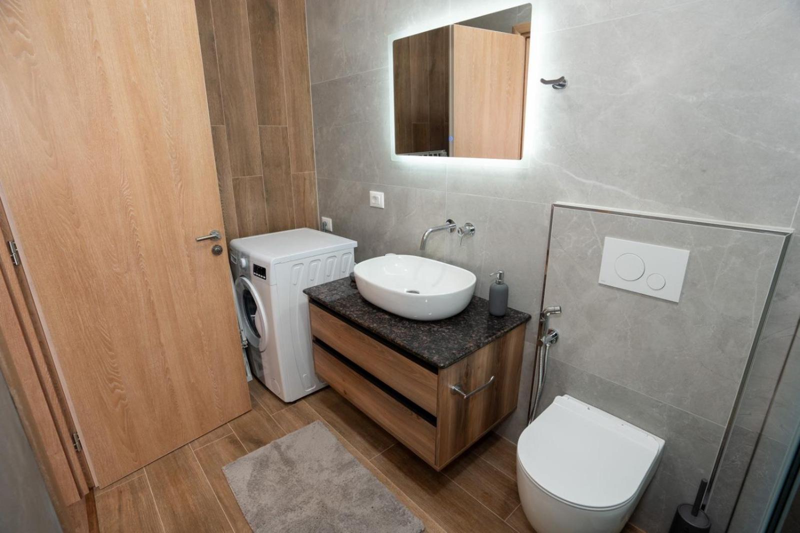 Roel Apartments Sarandë Buitenkant foto