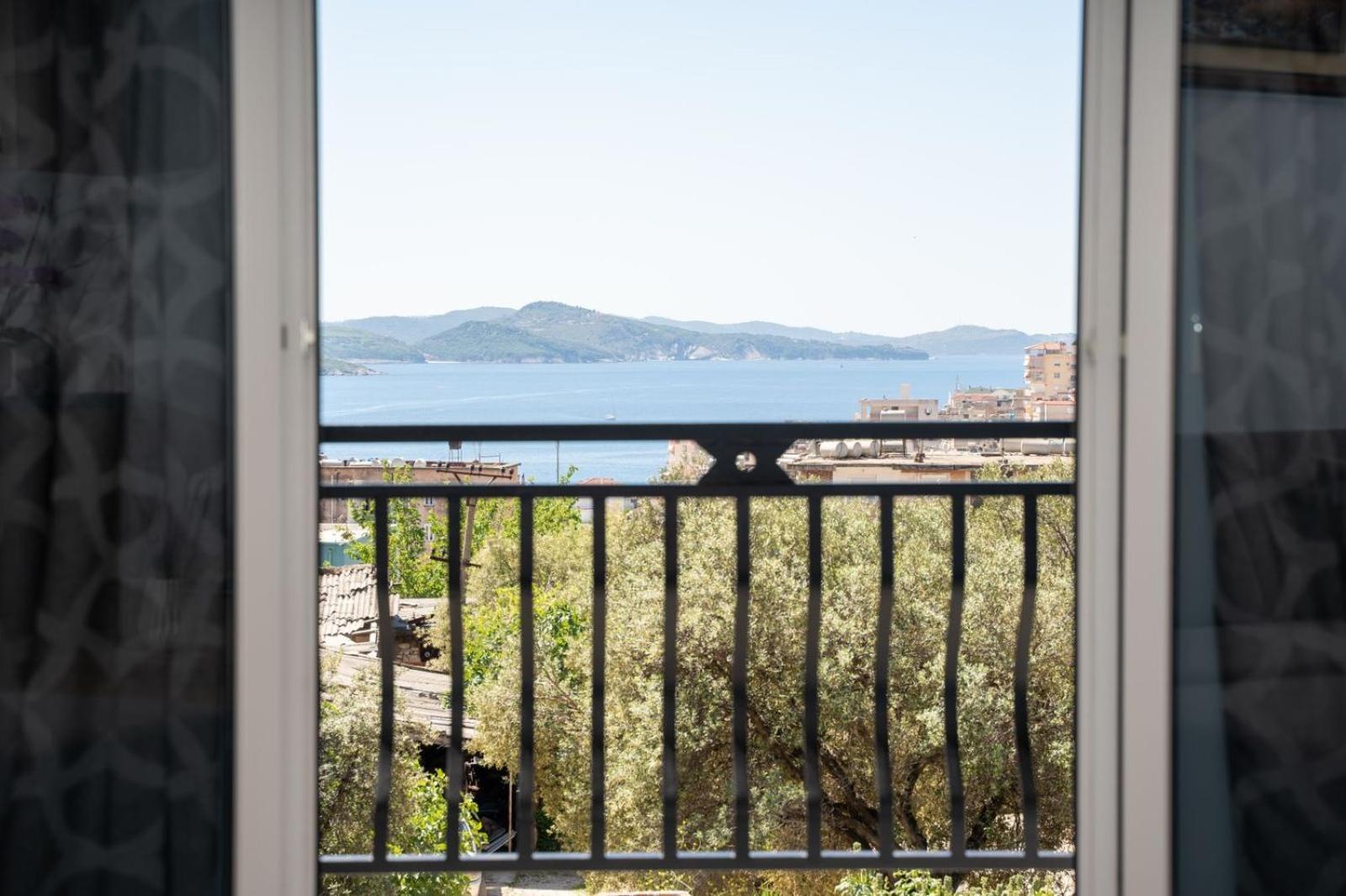 Roel Apartments Sarandë Buitenkant foto